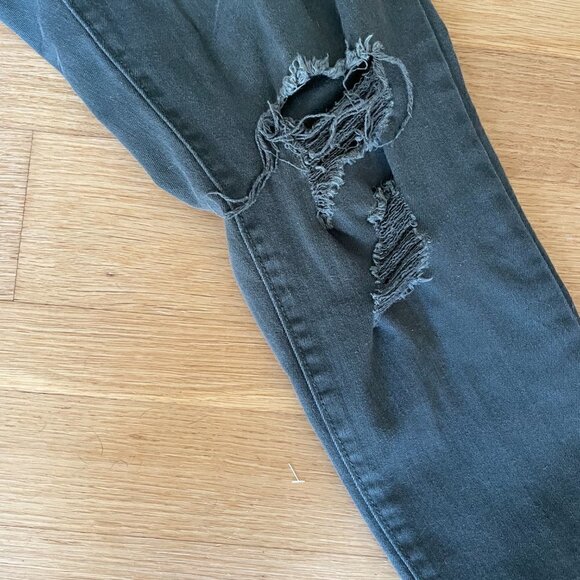 GAP Distressed Girlfriend Jeans  Size 12 - Picture 8 of 10